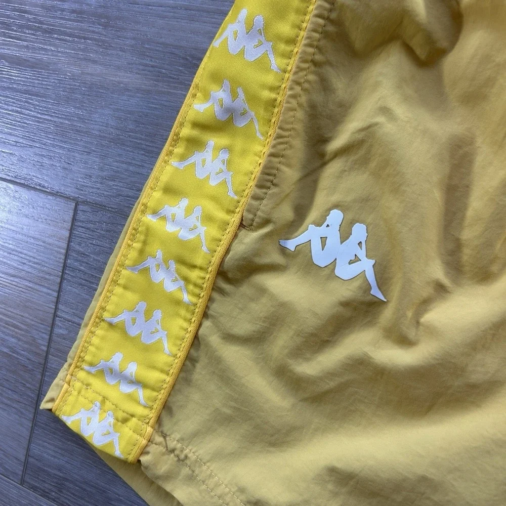 NWT Kappa Medium‎ Yellow Banda Coney Active Lined 5